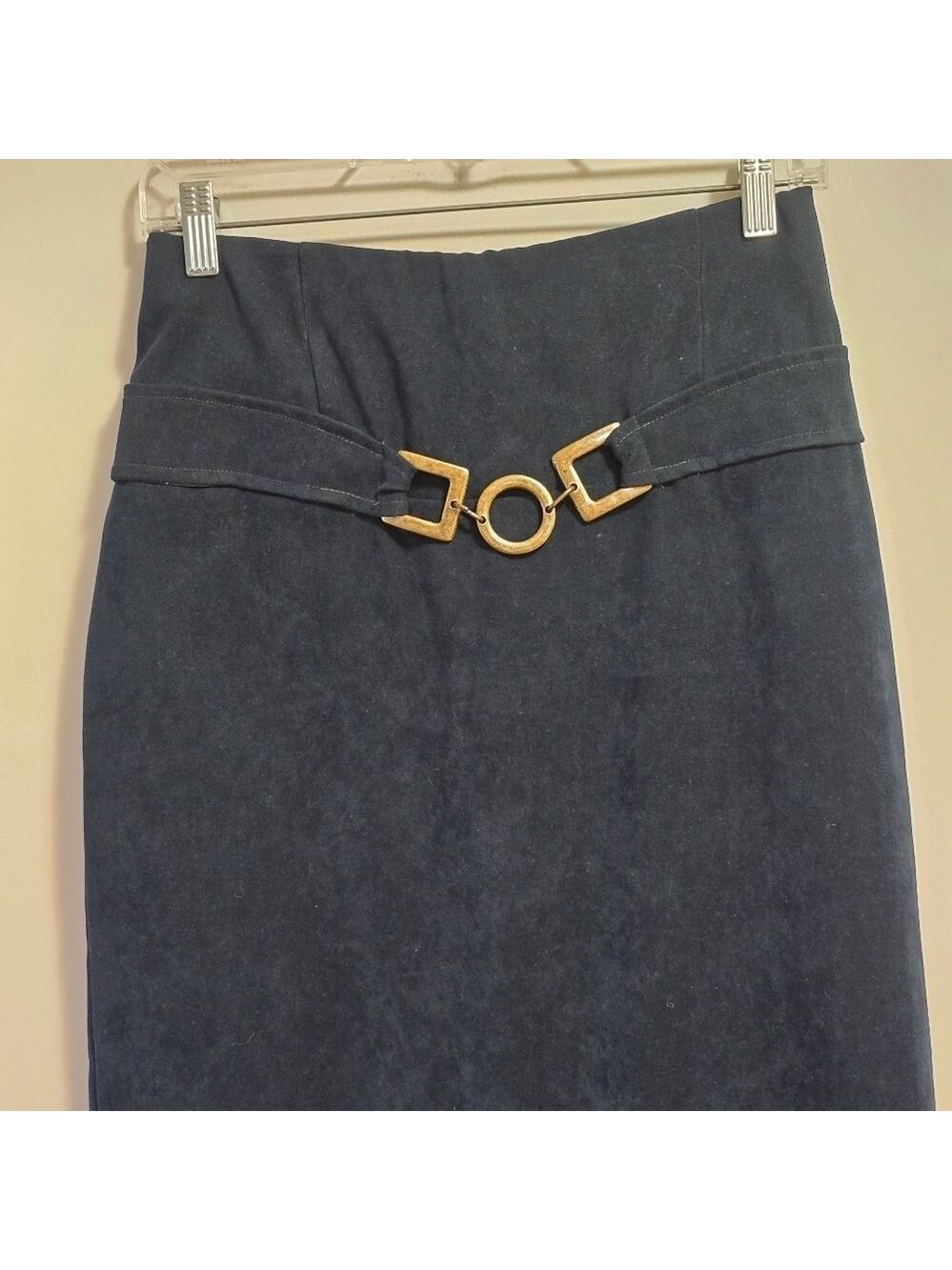 Vintage Streched Skirt with Brass Accent Color Dark Green Size 7/8 - Picture 2 of 6
